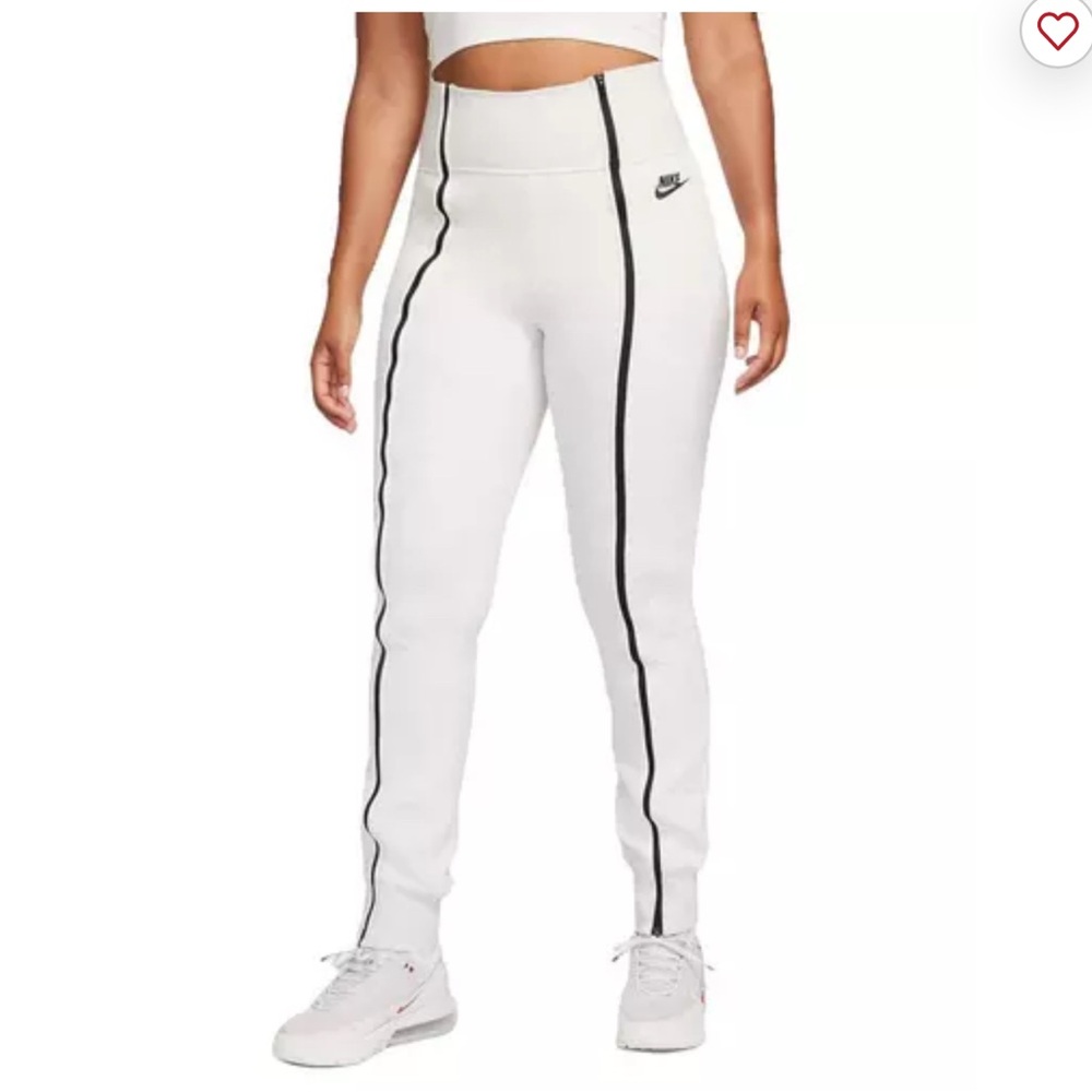 Nike women Tech Fleece